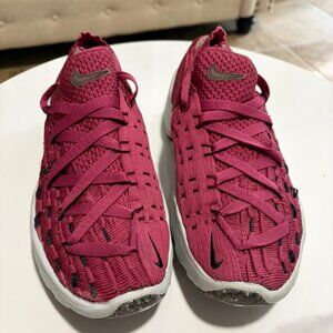 Nike Women's Space Hippie 04 Shoes